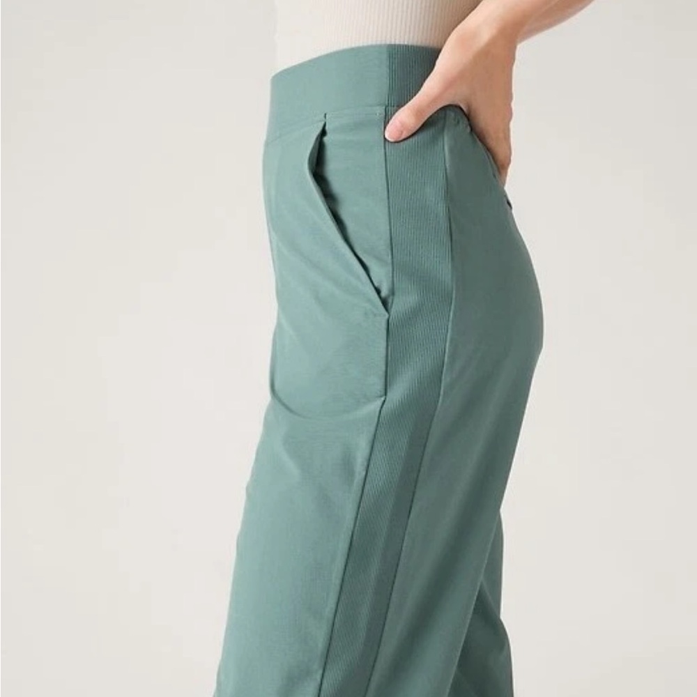 Athleta Brooklyn Mid Rise Ankle Pant Green Size 10 Athletic Leisure Pant New - Picture 3 of 10